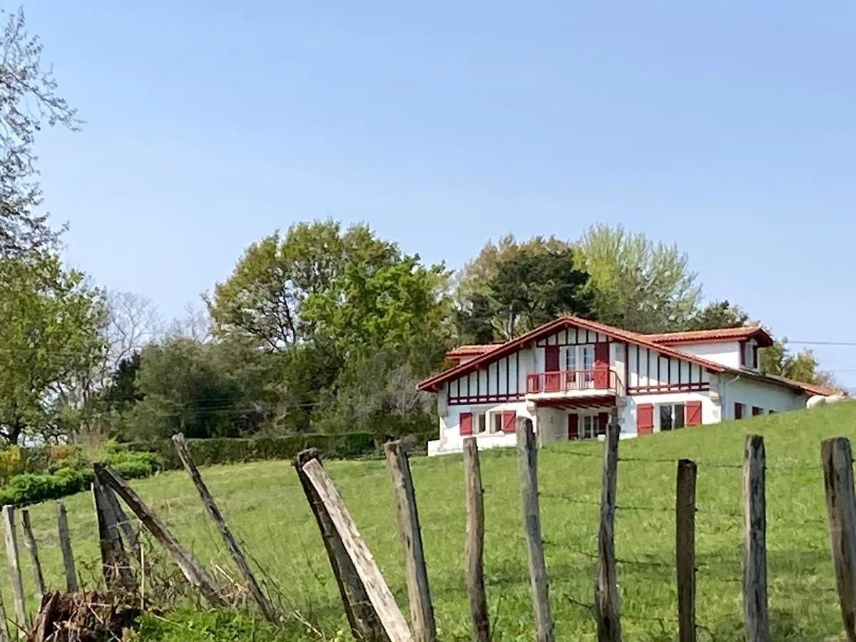 Maison Dans La Prairie Bidart 0*,